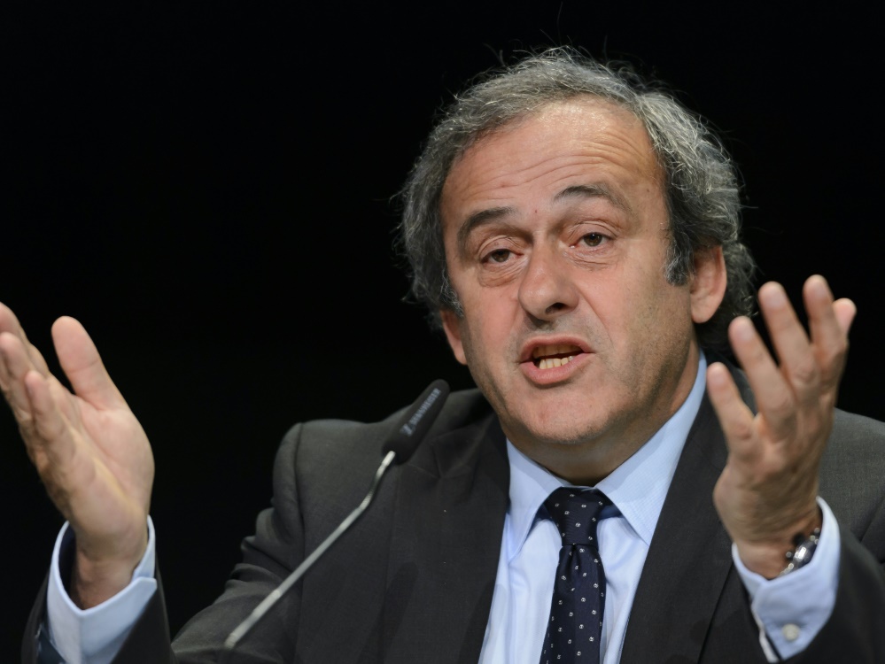 Die FA stärkt Michel Platini den Rücken