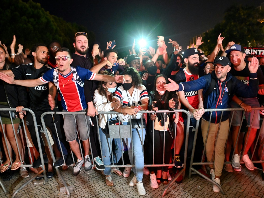 Paris-Fans feiern den Einzug ins CL-Finale