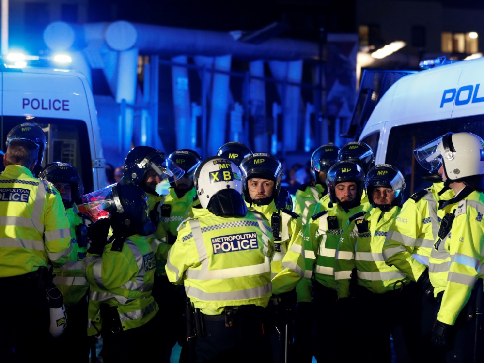 Londoner Polizei nimmt vier Personen fest