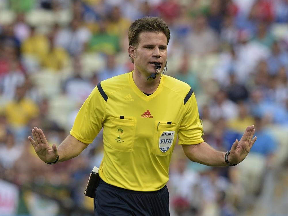 Hat die erste Partie souverän geleitet: Felix Brych Hat die erste Partie souverän geleitet: Felix Brych