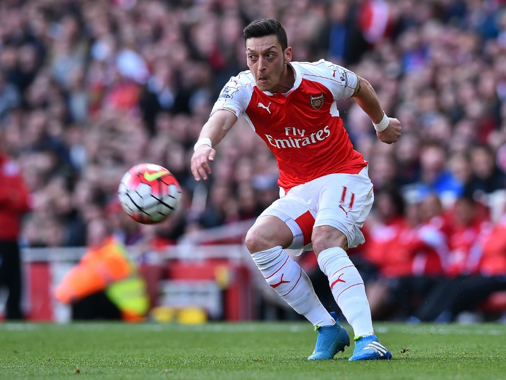 Mesut Özil legt Verhandlungen mit Arsenal auf Eis Mesut Özil legt Verhandlungen mit Arsenal auf Eis