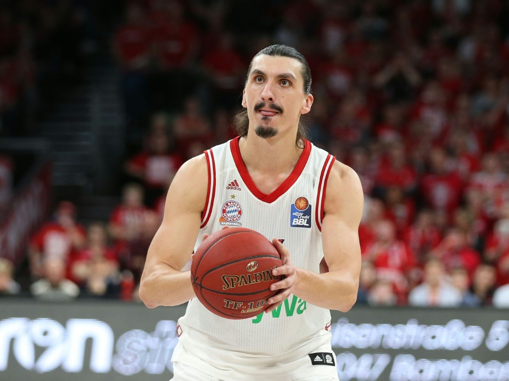 Nihad Djedovic gelangen beim Münchner Heimsieg 18 Zähler Nihad Djedovic gelangen beim Münchner Heimsieg 18 Zähler