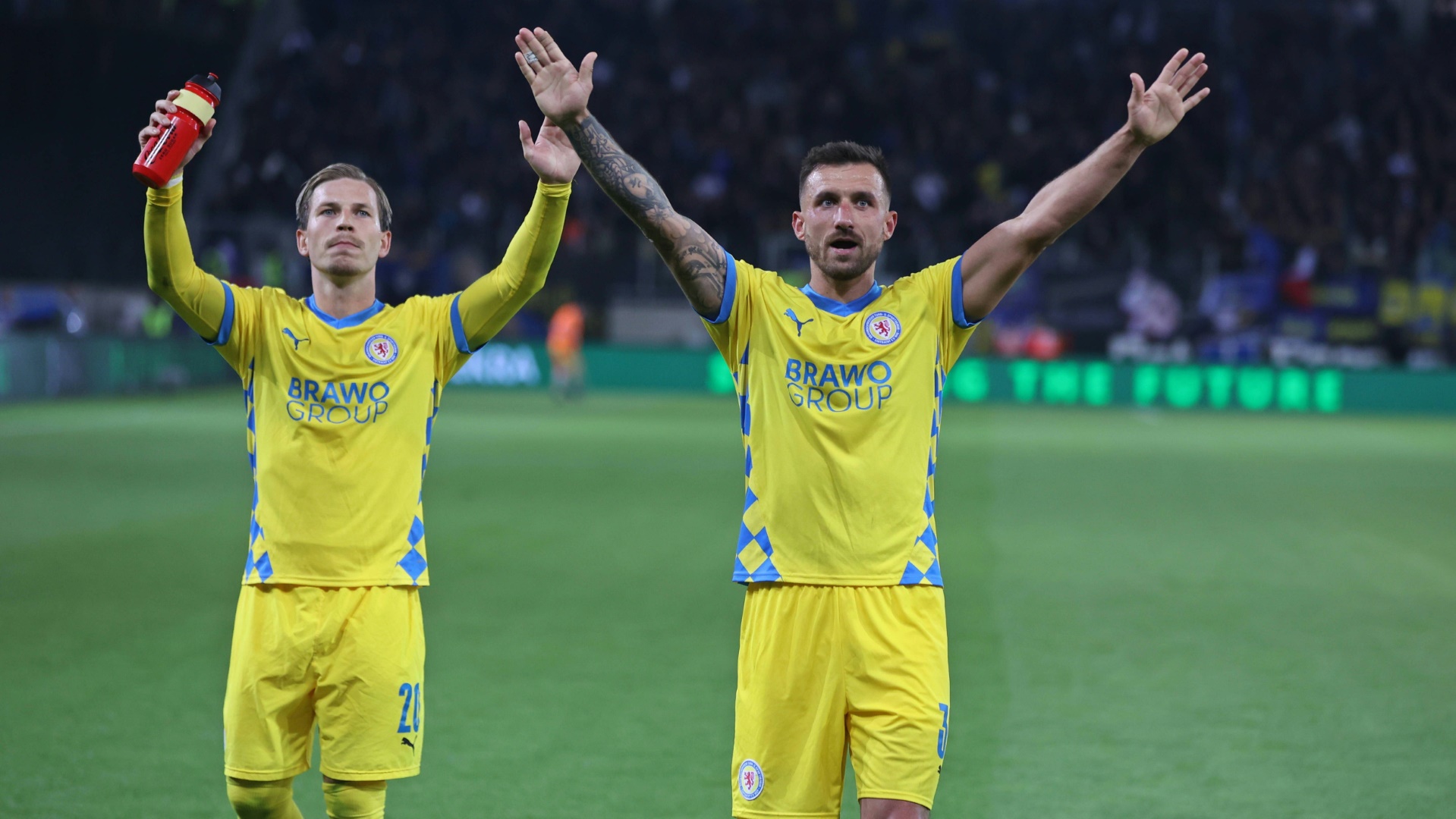 Die Spieler von Eintracht Braunschweig wollen in der 2. Liga bleiben Die Spieler von Eintracht Braunschweig wollen in der 2. Liga bleiben