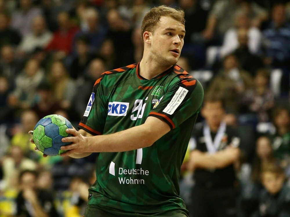 Paul Drux verlängert bei den Füchsen bis 2022 Paul Drux verlängert bei den Füchsen bis 2022