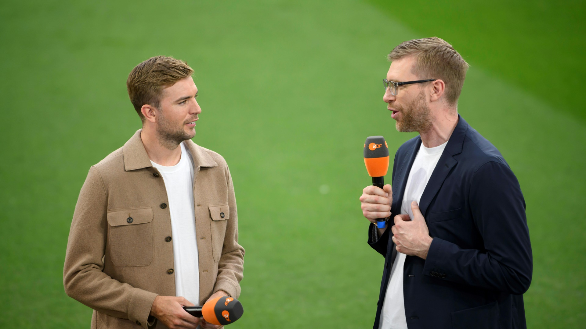 Per Mertesacker (re.) mit Christoph Kramer Per Mertesacker (re.) mit Christoph Kramer