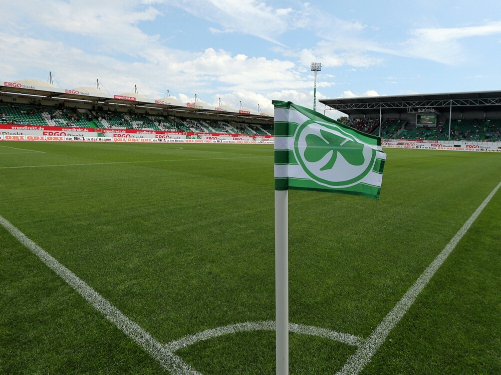 Die Stadt Fürth unterstützt den Verein beim Stadionumbau