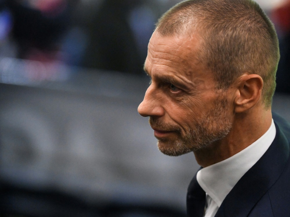 UEFA-Präsident Aleksander Ceferin will die Anpassung im neuen Jahr finalisieren UEFA-Präsident Aleksander Ceferin will die Anpassung im neuen Jahr finalisieren