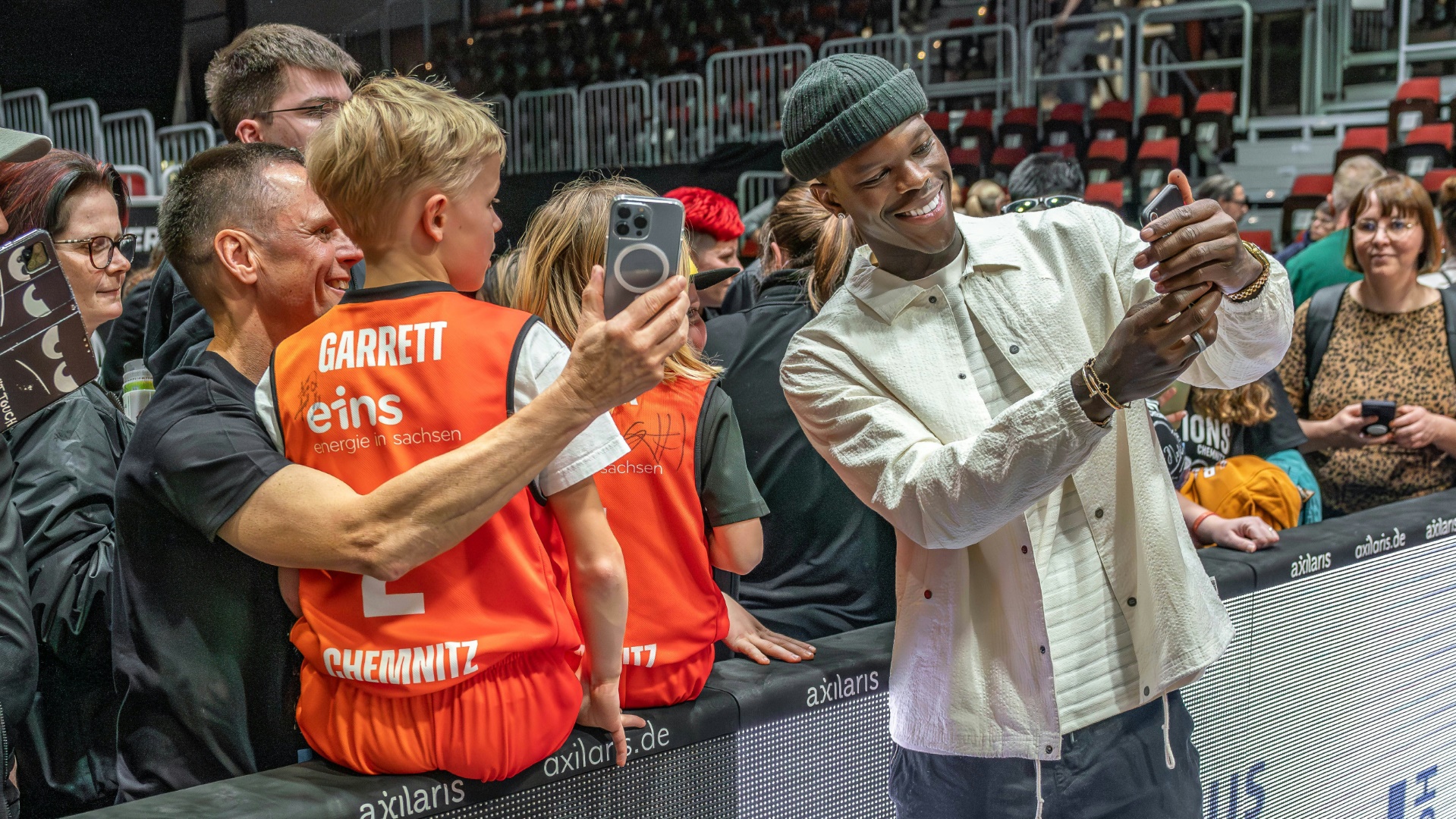 Basketball-Star Schröder ist derzeit auf Heimatbesuch in Deutschland
