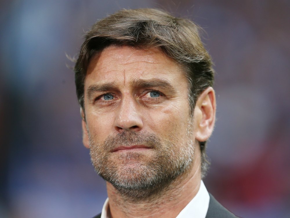 HSV-Sportdirektor Kreuzer kritisiert seine Spieler HSV-Sportdirektor Kreuzer kritisiert seine Spieler