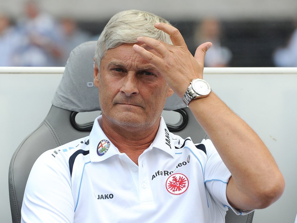 Ist gewarnt: Eintracht-Trainer Armin Veh