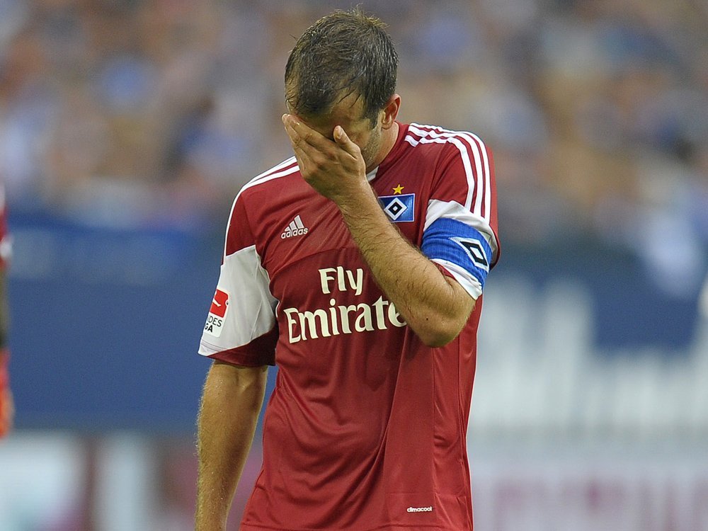 Van der Vaart droht gegen den BVB auszufallen Van der Vaart droht gegen den BVB auszufallen