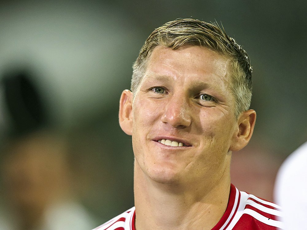 Schweinsteiger würdigt das Jubiläum von Lahm Schweinsteiger würdigt das Jubiläum von Lahm