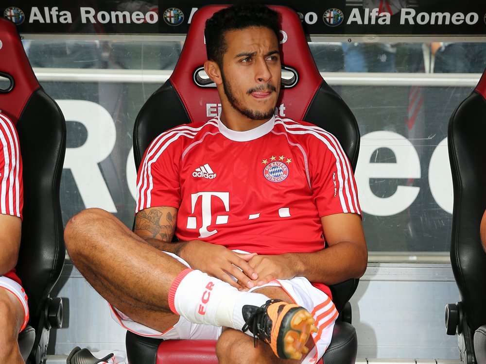 Thiago unternimmt erste Laufversuche Thiago unternimmt erste Laufversuche