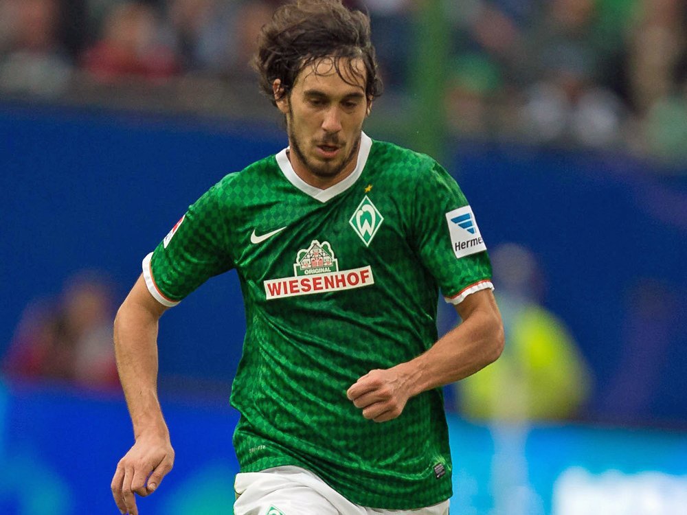 Santiago García (25) bestätigt  Morddrohungen