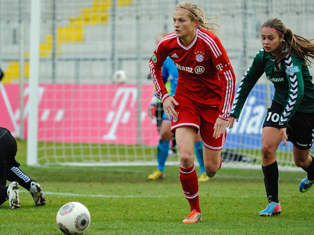 Bayerns Carina Wenninger fällt lange aus Bayerns Carina Wenninger fällt lange aus