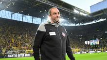 Heidenheims Trainer Frank Schmidt in Dortmund