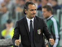 Italien verlängert mit Cesare Prandelli