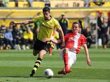 Robert Lewandowski (l.) traf zum 2:1 gegen Mainz
