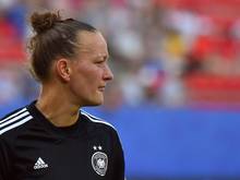 Almuth Schult kritisiert Reisepraxis des DFB