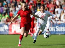 Pauline Bremer (l.) schließt sich Olympique Lyon an