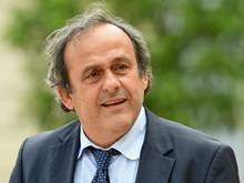 Michel Platini rät von deutscher Doppel-Bewerbung ab