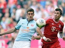Stefan Bell (l.) verlängert beim FSV Mainz 05