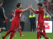 Robbie Kruse (l.) und Heung-Min Son fehlen Bayer wegen des Asien-Cups