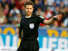 Dr. Felix Brych wirbt weiter für den Videobeweis