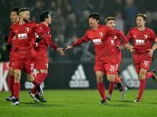 Der FC Augsburg siegt bei Partizan Belgrad sensationell mit 3:1