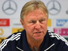 Hrubesch lässt sich nicht in die Karten schauen