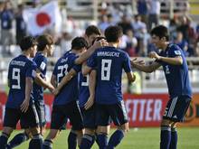 Japan gewinnt 3:2 gegen Turkmenistan