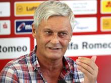 Armin Veh sieht Eintracht Frankfurt im Mittelfeld der Tabelle