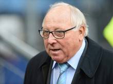 Uwe Seeler wurde am Rücken operiert
