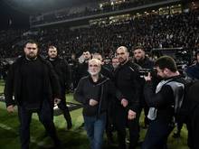 Ivan Savvidis von PAOK stürmte am Sonntag den Platz