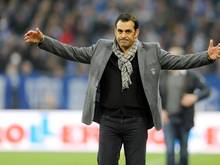 Stürmische Zeiten für Werder-Trainer Robin Dutt