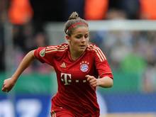 Laura Feiersinger bleibt bis 2017 in München