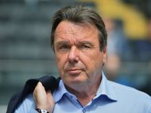 Heribert Bruchhagen wurde vom Ligavorstand verabschiedet