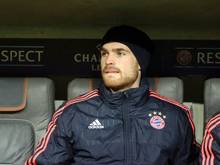 Kirchhoff unterschreibt einen Vertrag in Sunderland