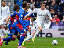 Gareth Bale trifft mit einem satten Distanzschuss