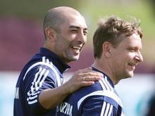 Heldt (r.) und Di Matteo freuen sich:  Nastasic kommt
