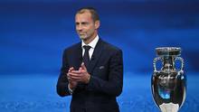 Die Fußball-EM 2024 in Deutschland kann für UEFA-Chef Aleksandar Ceferin zum Nutznießer werden