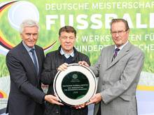 Eugen Gehlenborg, Otto Rehagel und Klaus Kinkel eröffnen Behinderten-DM