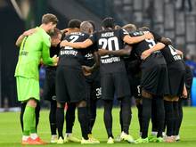 Eintracht Frankfurt muss in die Tasche greifen
