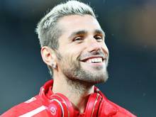 Valon Behrami trifft bei seinem HSV-Debüt