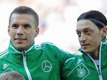 Lukas Podolski freut sich über Mesut Özils Wechsel