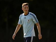 Özil freut sich auf die Saison mit dem FC Arsenal