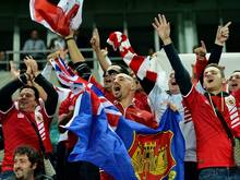 Gibraltar-Fans feiern den Auftritt ihres Teams