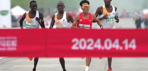 Halbmarathon in Peking: Faire Geste oder Betrug? Sieg von Chinas Champion He Jie auf dem Prüfstand