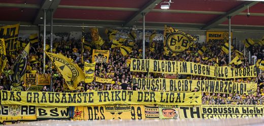 Bundesliga: Fans von Borussia Dortmund protestieren gegen graues Trikot