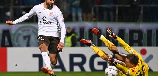 DFB-Pokal: FC St. Pauli bezwingt FC Homburg, Borussia Mönchengladbach schlägt VfL Wolfsburg